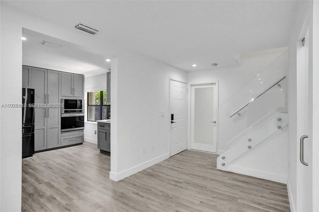 13705 SW 101st Ter 13705, Miami, FL 33186