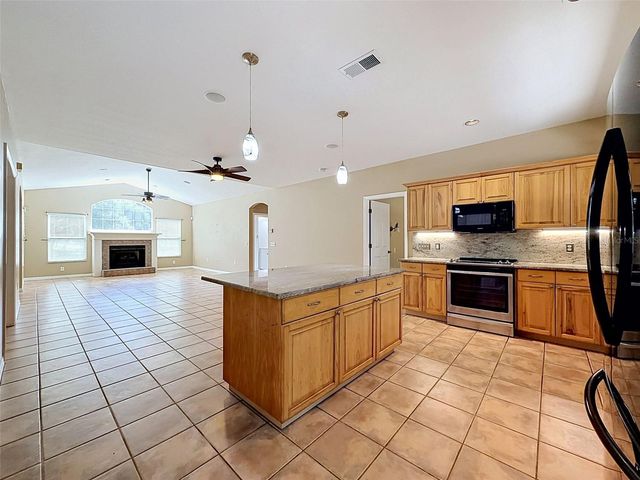 3245 RACKLEY ROAD, Brooksville, FL 34604