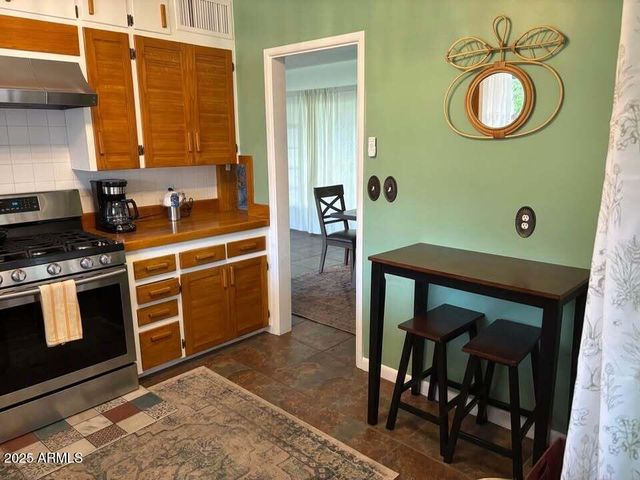 4105 E LEWIS Avenue, Phoenix, AZ 85008