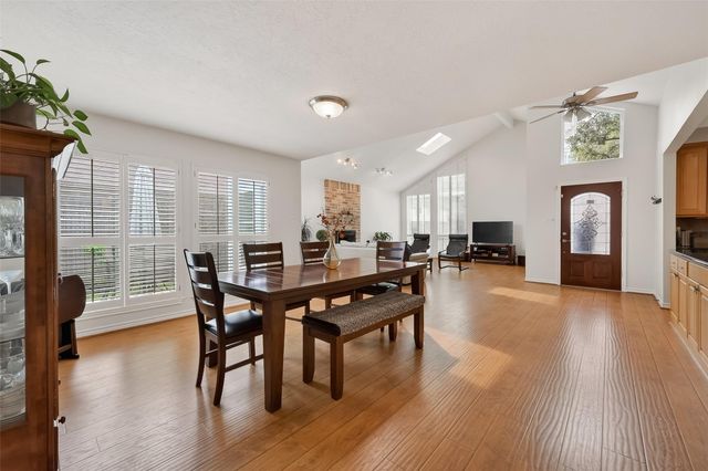 11718 Pecan Creek Drive, Houston, TX 77043