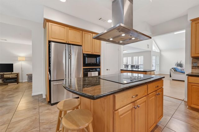 11718 Pecan Creek Drive, Houston, TX 77043