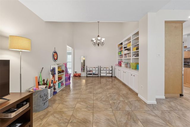 11718 Pecan Creek Drive, Houston, TX 77043