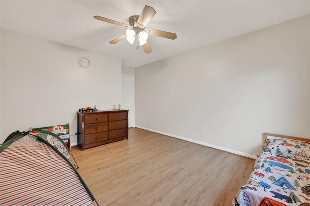 11718 Pecan Creek Drive, Houston, TX 77043