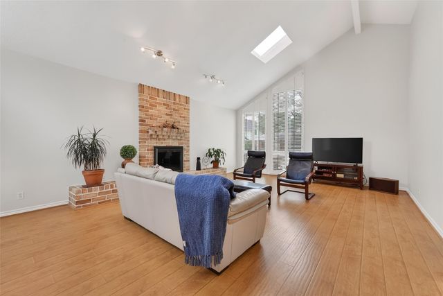 11718 Pecan Creek Drive, Houston, TX 77043