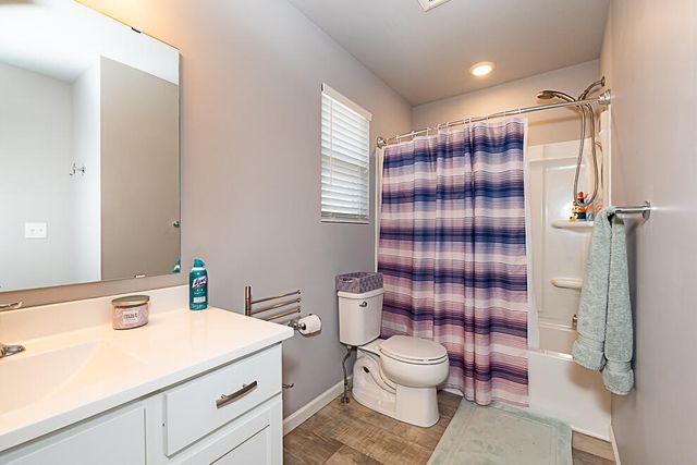 18105 Loganwood Trail, Pennfield Twp, MI 49014