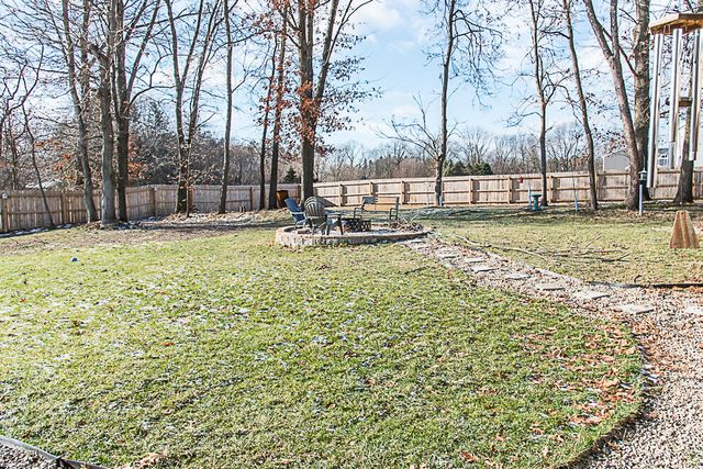 18105 Loganwood Trail, Pennfield Twp, MI 49014