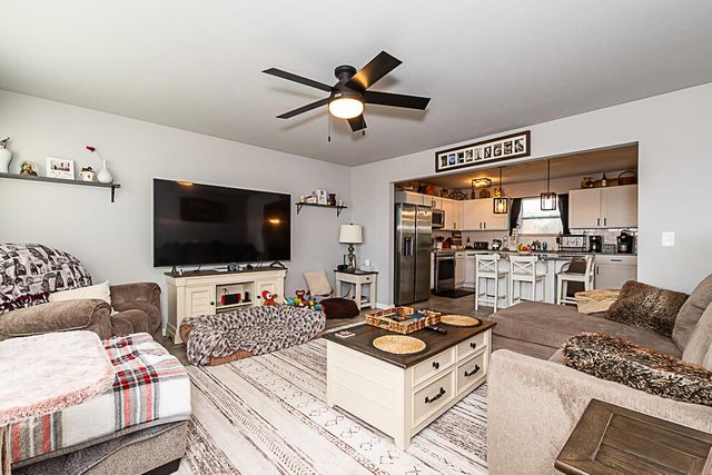 18105 Loganwood Trail, Pennfield Twp, MI 49014