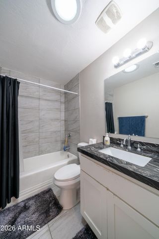 5242 N 19TH Drive, Phoenix, AZ 85015