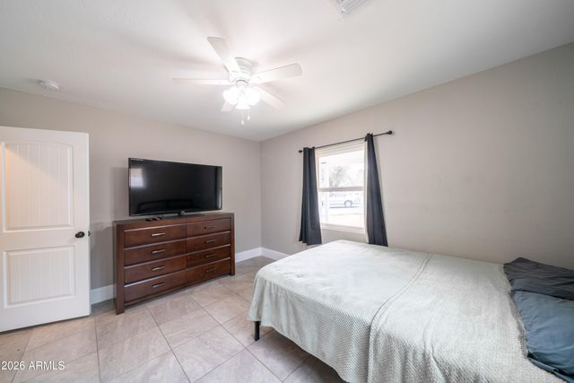 5242 N 19TH Drive, Phoenix, AZ 85015