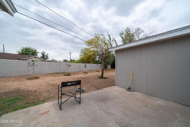 5242 N 19TH Drive, Phoenix, AZ 85015