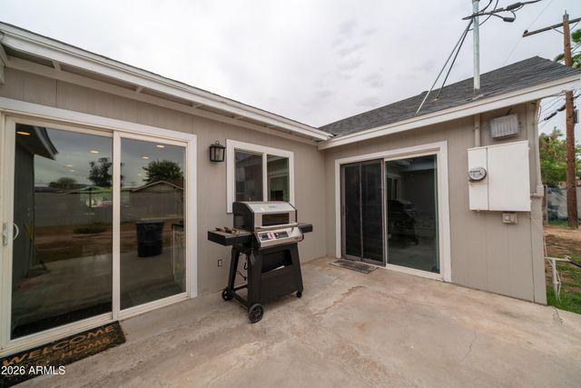5242 N 19TH Drive, Phoenix, AZ 85015