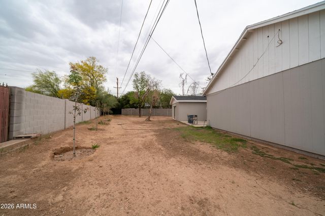 5242 N 19TH Drive, Phoenix, AZ 85015