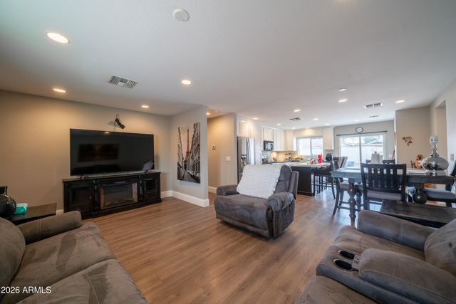 5242 N 19TH Drive, Phoenix, AZ 85015