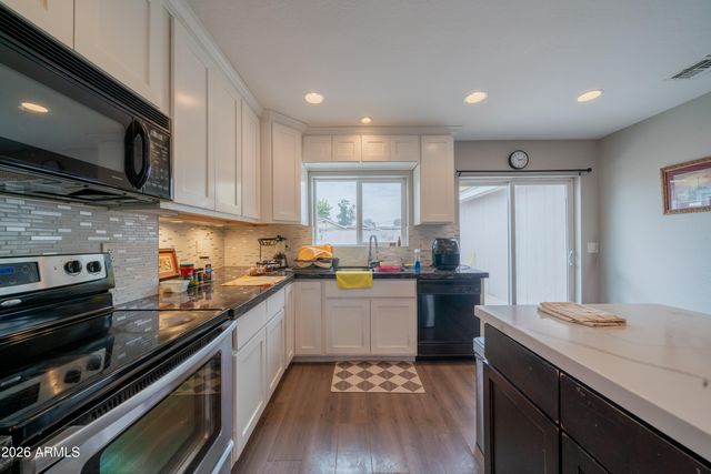 5242 N 19TH Drive, Phoenix, AZ 85015