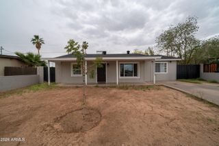 5242 N 19TH Drive, Phoenix, AZ 85015