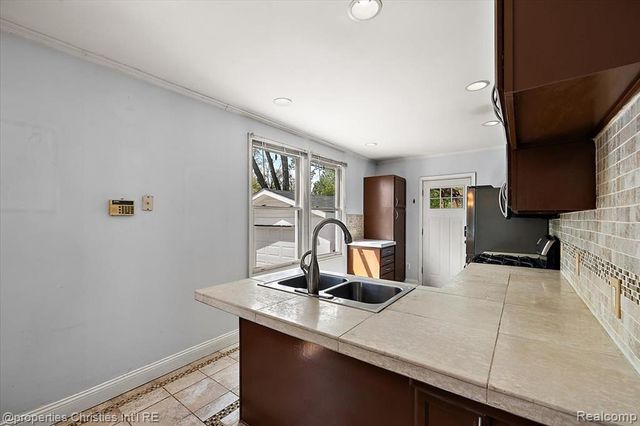 30475 Brentwood Street, Southfield, MI 48076