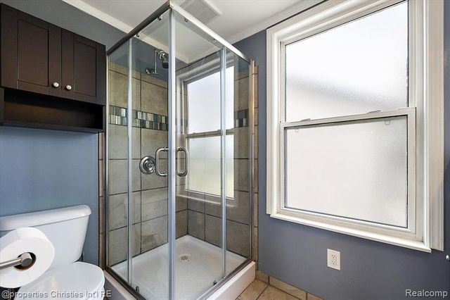 30475 Brentwood Street, Southfield, MI 48076
