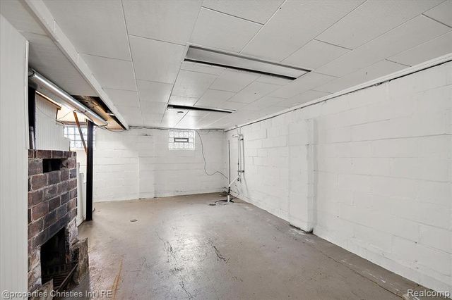 30475 Brentwood Street, Southfield, MI 48076