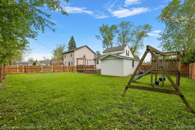 30475 Brentwood Street, Southfield, MI 48076