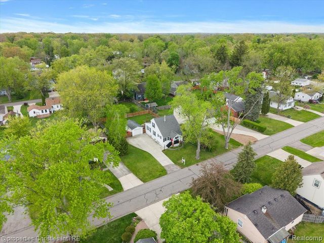 30475 Brentwood Street, Southfield, MI 48076