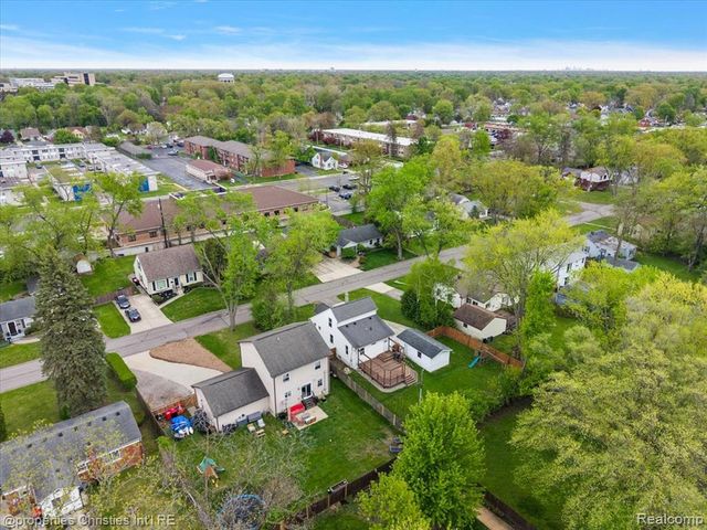 30475 Brentwood Street, Southfield, MI 48076