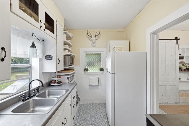 754 N Main Drive, Van Alstyne, TX 75495