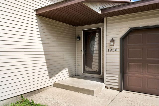 1936 Greenwood Drive, Owatonna, MN 55060