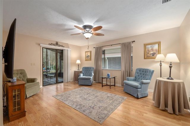 8646 NW 42ND STREET, Gainesville, FL 32653