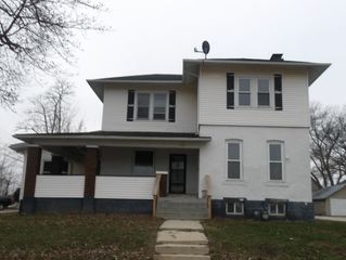 405 S 4th Street, Effingham, IL 62401