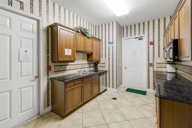 8407 MIRAMAR WAY, Lakewood Ranch, FL 34202