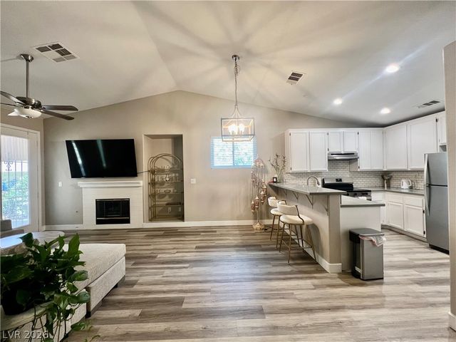 1721 Pomerado Drive, Las Vegas, NV 89128