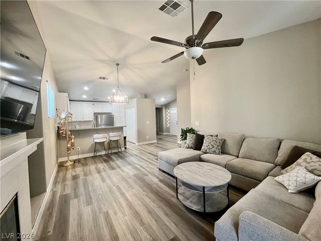 1721 Pomerado Drive, Las Vegas, NV 89128