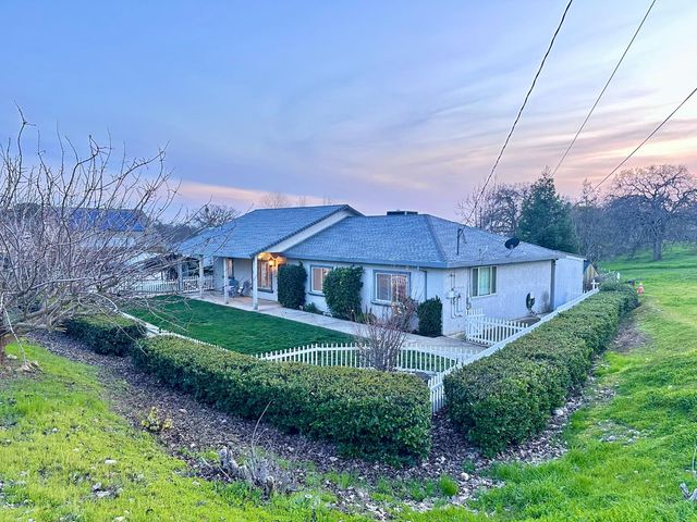 3716 Hartvickson Ln, Valley Springs, CA 95252