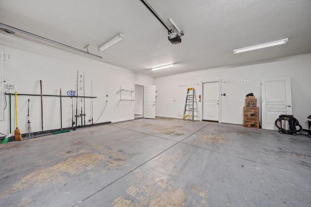 3716 Hartvickson Ln, Valley Springs, CA 95252