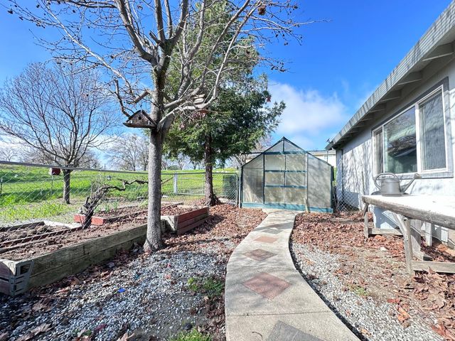 3716 Hartvickson Ln, Valley Springs, CA 95252