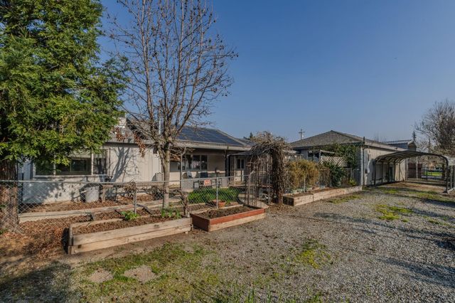 3716 Hartvickson Ln, Valley Springs, CA 95252