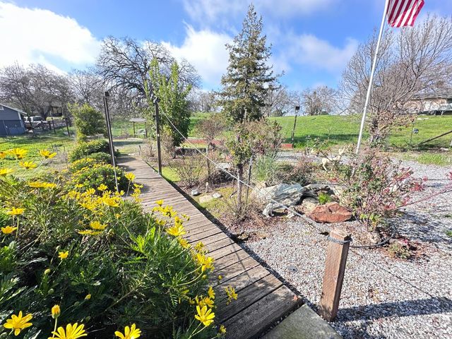 3716 Hartvickson Ln, Valley Springs, CA 95252