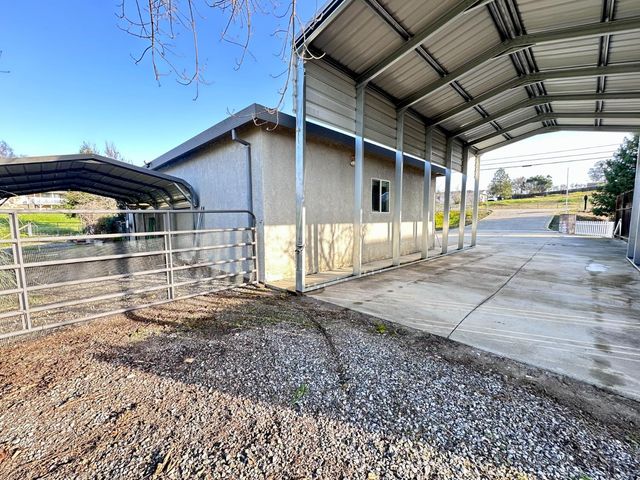 3716 Hartvickson Ln, Valley Springs, CA 95252