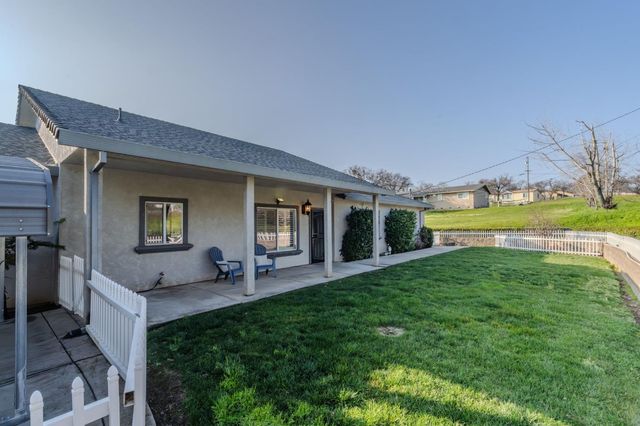 3716 Hartvickson Ln, Valley Springs, CA 95252