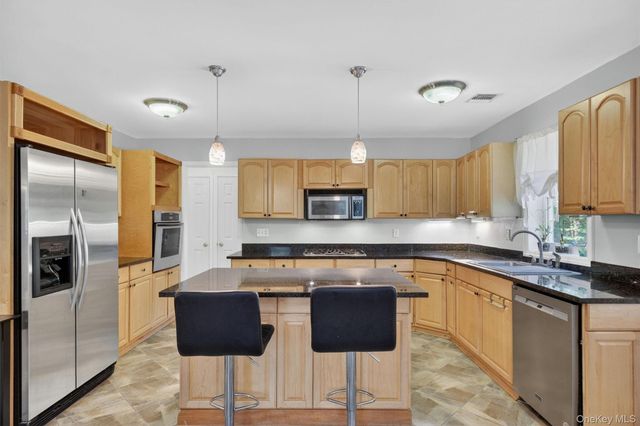 1649 State Route 32, Highland Mills, NY 10930