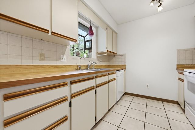 4306 NW 20TH DRIVE, Gainesville, FL 32605