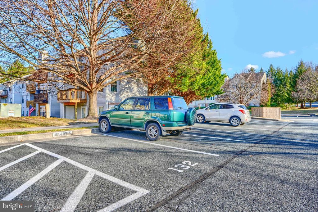 Image 18 of property listing at 132 JUMPERS CIR #204, Nottingham, MD 21236