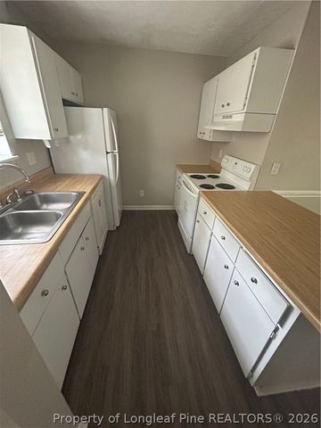 841 Applewood Lane, Fayetteville, NC 28303