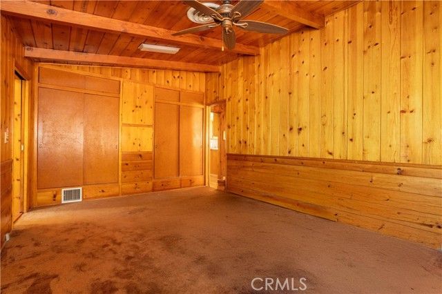 6909 Peach Avenue, Van Nuys (los Angeles), CA 91406