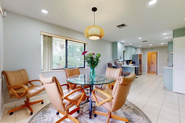 1543 SW Troon Circle, Palm City, FL 34990