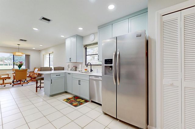 1543 SW Troon Circle, Palm City, FL 34990
