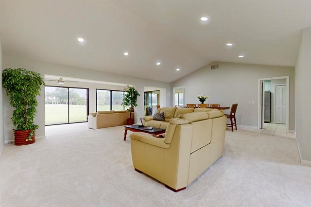 1543 SW Troon Circle, Palm City, FL 34990