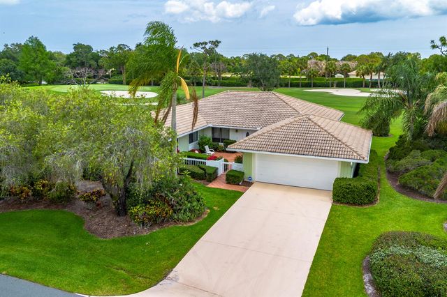 1543 SW Troon Circle, Palm City, FL 34990