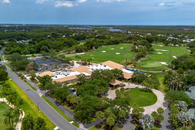 1543 SW Troon Circle, Palm City, FL 34990