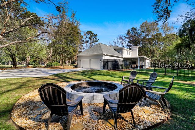 8 Kirk Ct, Bluffton, SC 29910